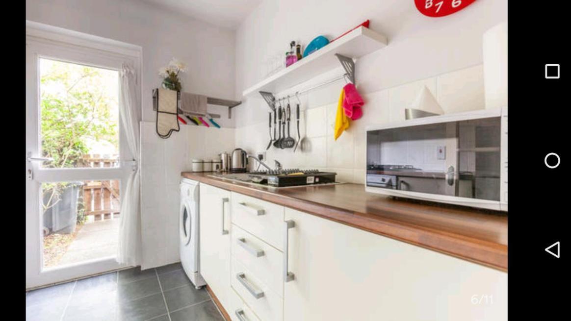 Apartment Great Location - City Centre - Parking - 4 Beds - 2 Bedrooms