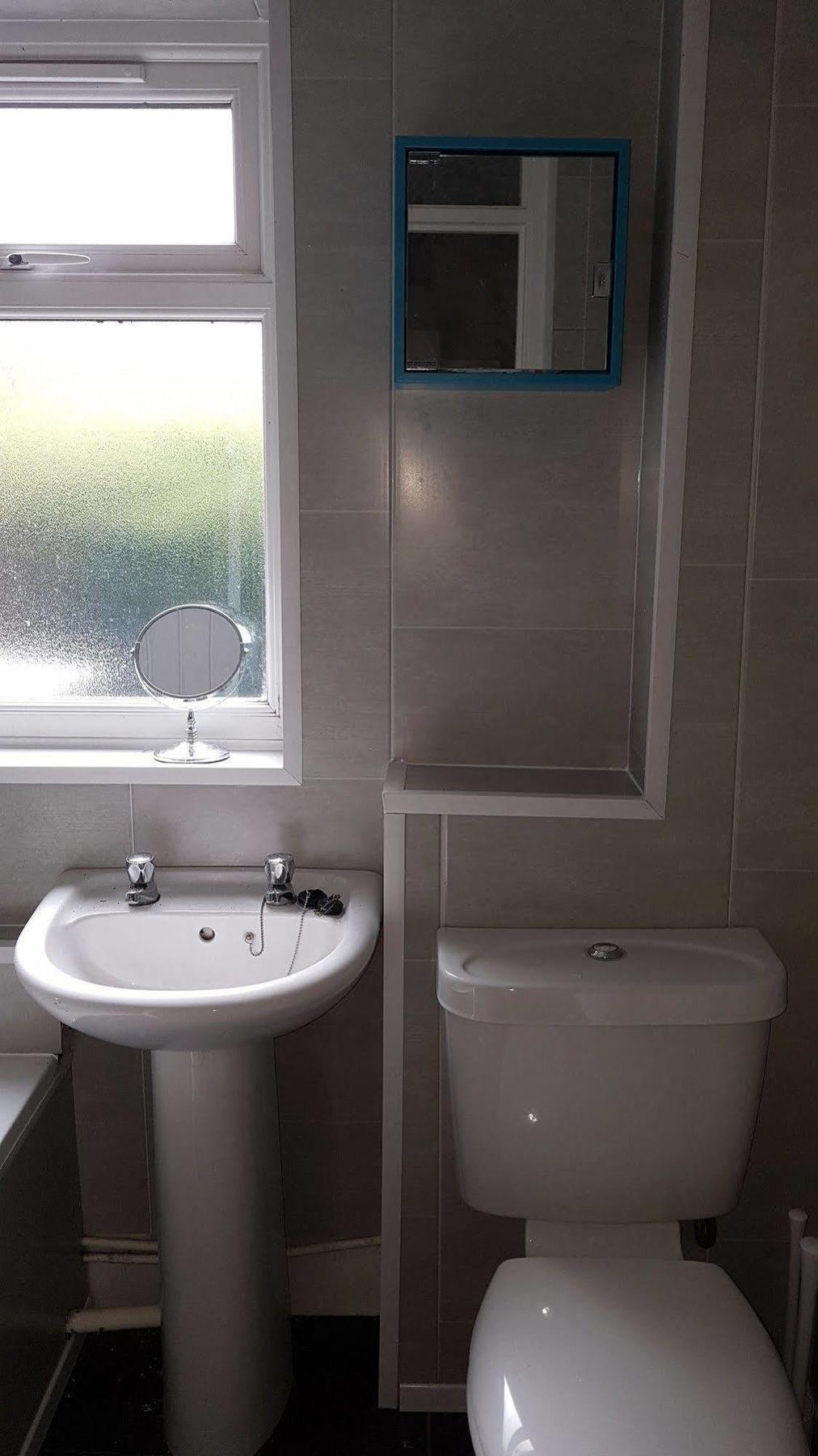 Great Location - Centre - Parking - 4 Beds - 2 Bedrooms * Belfast