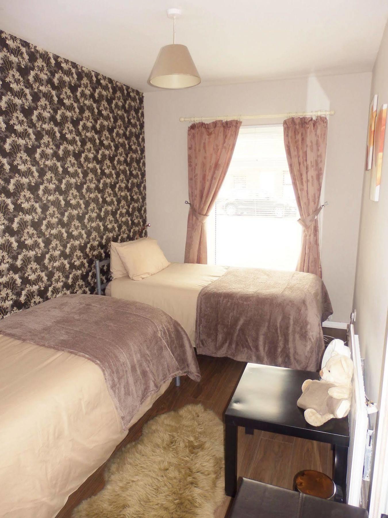 Appartement Great Location - Centre - Parking - 4 Beds - 2 Bedrooms