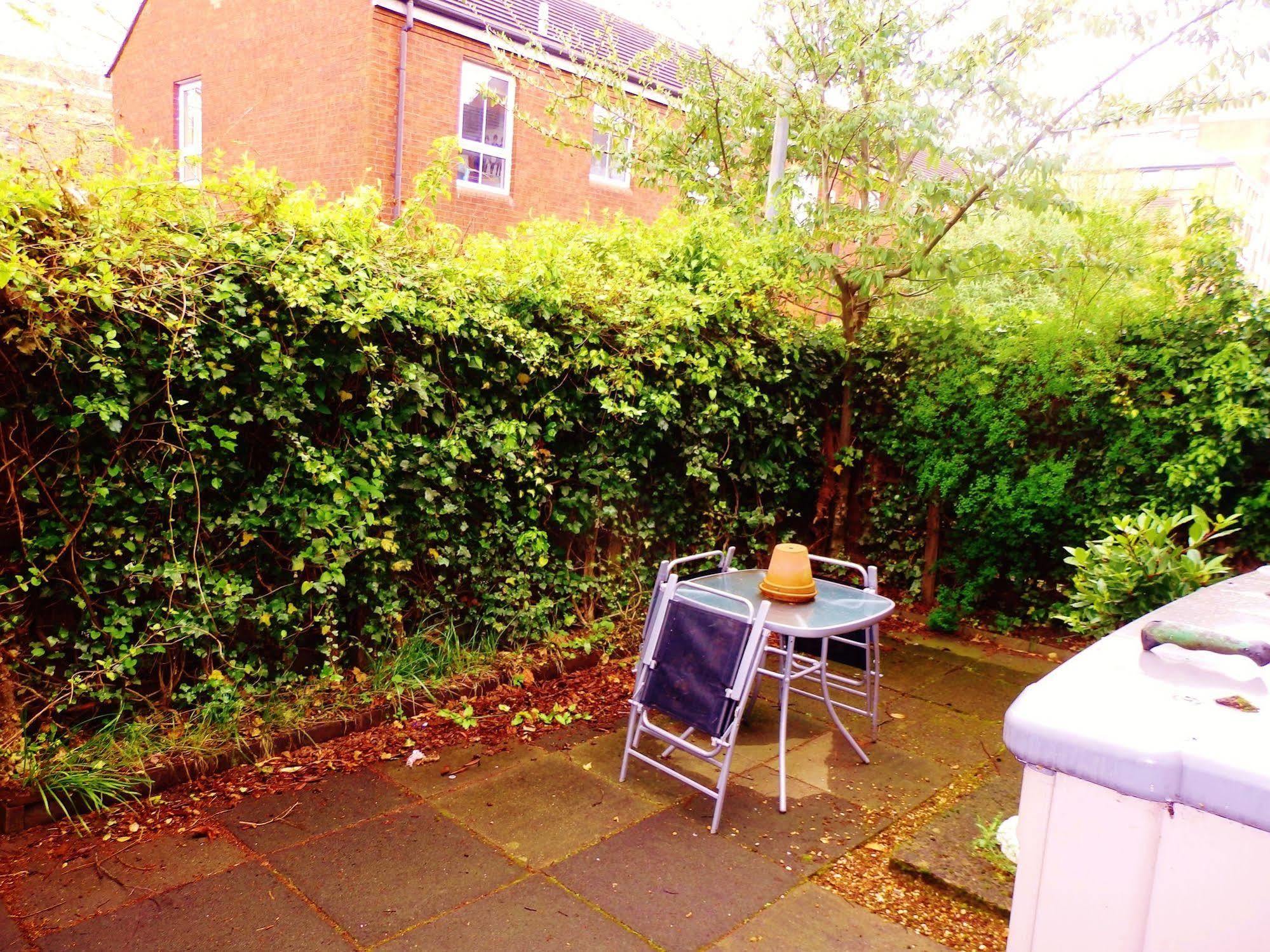 Appartement Great Location - Centre - Parking - 4 Beds - 2 Bedrooms *