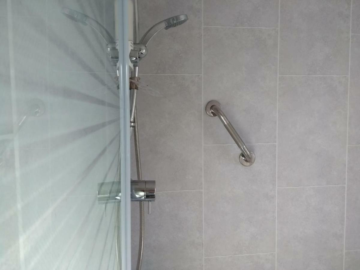 Appartement Great Location - Centre - Parking - 4 Beds - 2 Bedrooms *